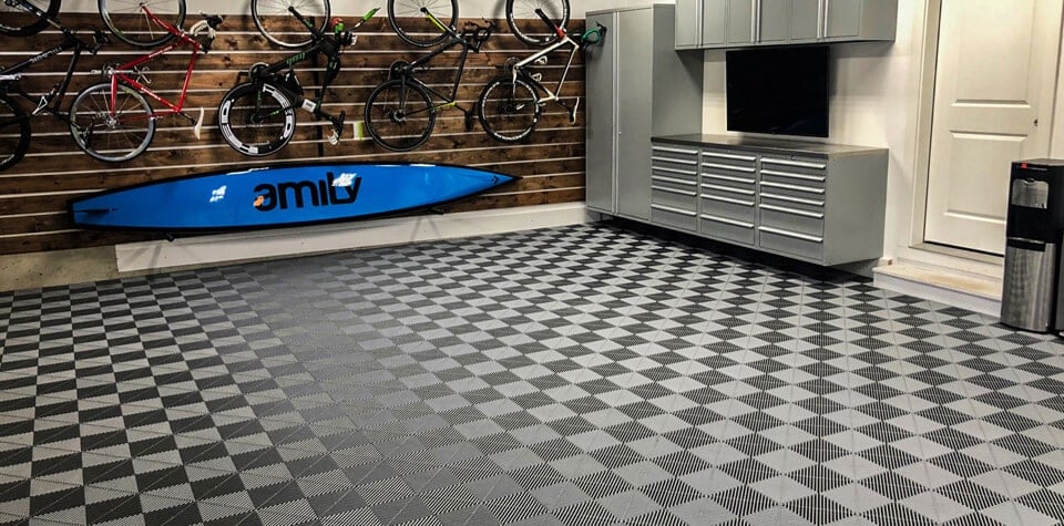 media-block-swisstrax-01-961x475